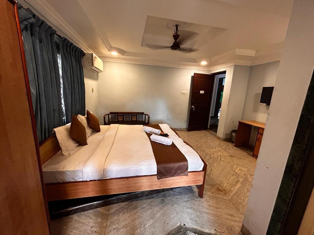 Hotel Empire 2*